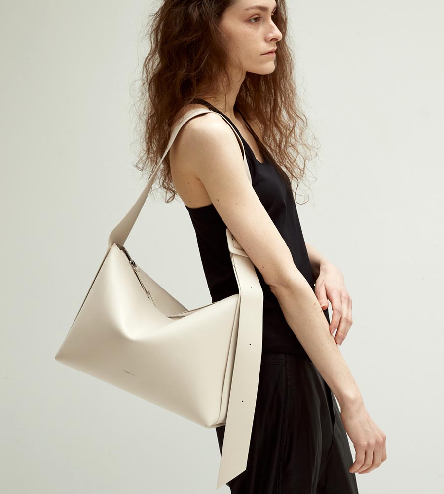 [IN STOCK] LOG ZIP BAG - Artificial Leather_IVORY